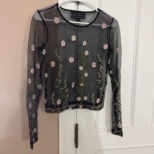 Xs sheer mesh beautiful top